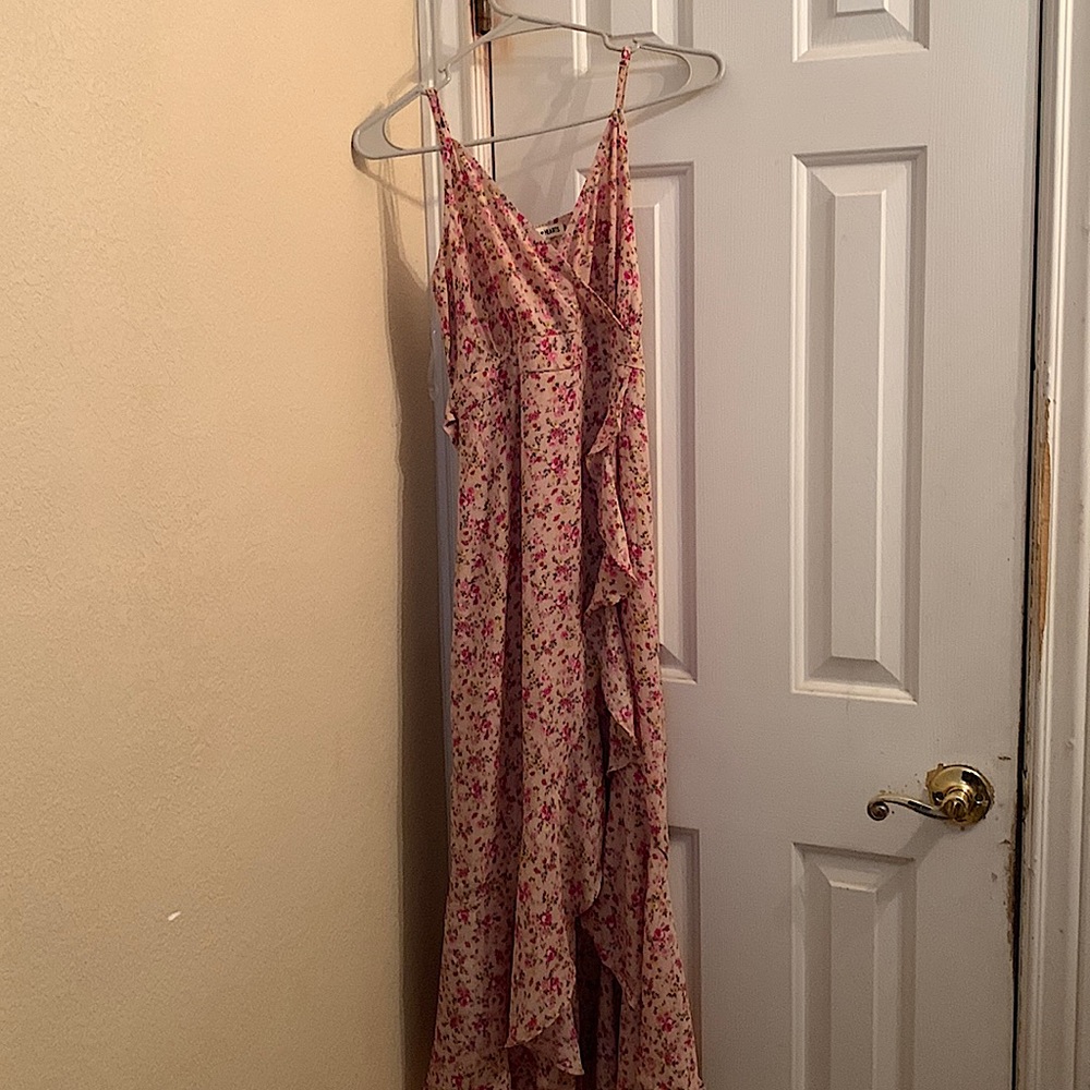 Only wear once. It has great material and it’s not to short or to long